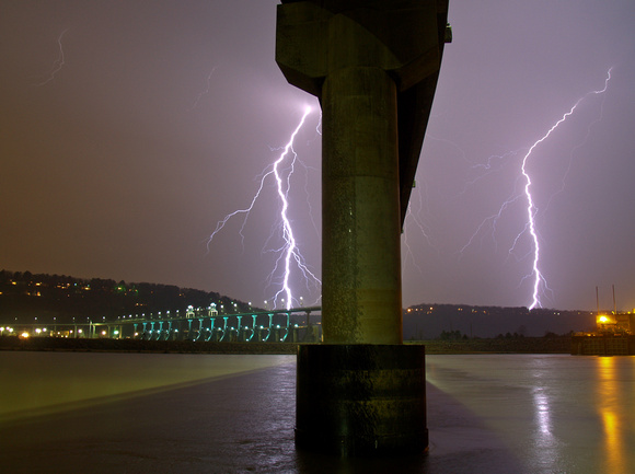 Lightning strike near the Big Dam Bridge, North Little Rock, Ark